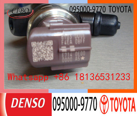 DENSO originanl injector 095000-9770  095000-8060 23670-59016 23670-59017 23670-51041 for Toyata Land Cruiser1VD-FV